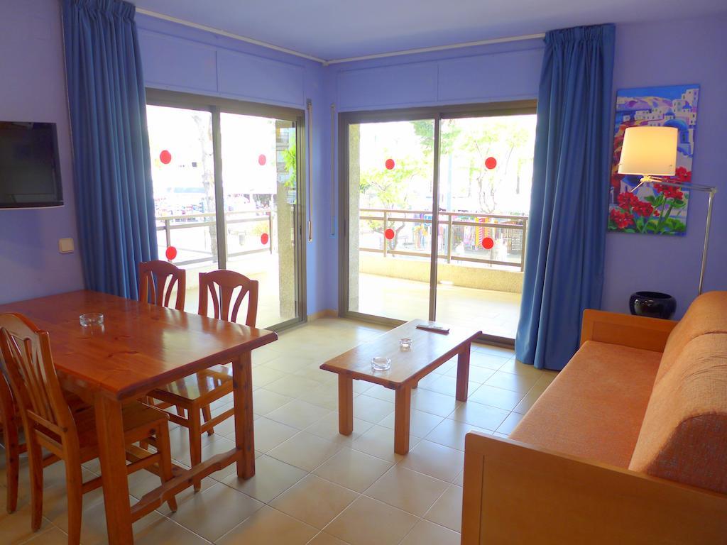 Rentalmar Diplomatic Park Salou Habitación foto